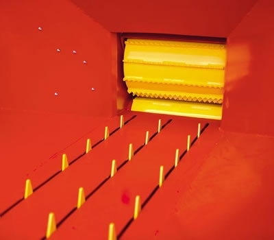 Einzugswalzen und Ketteneinzug